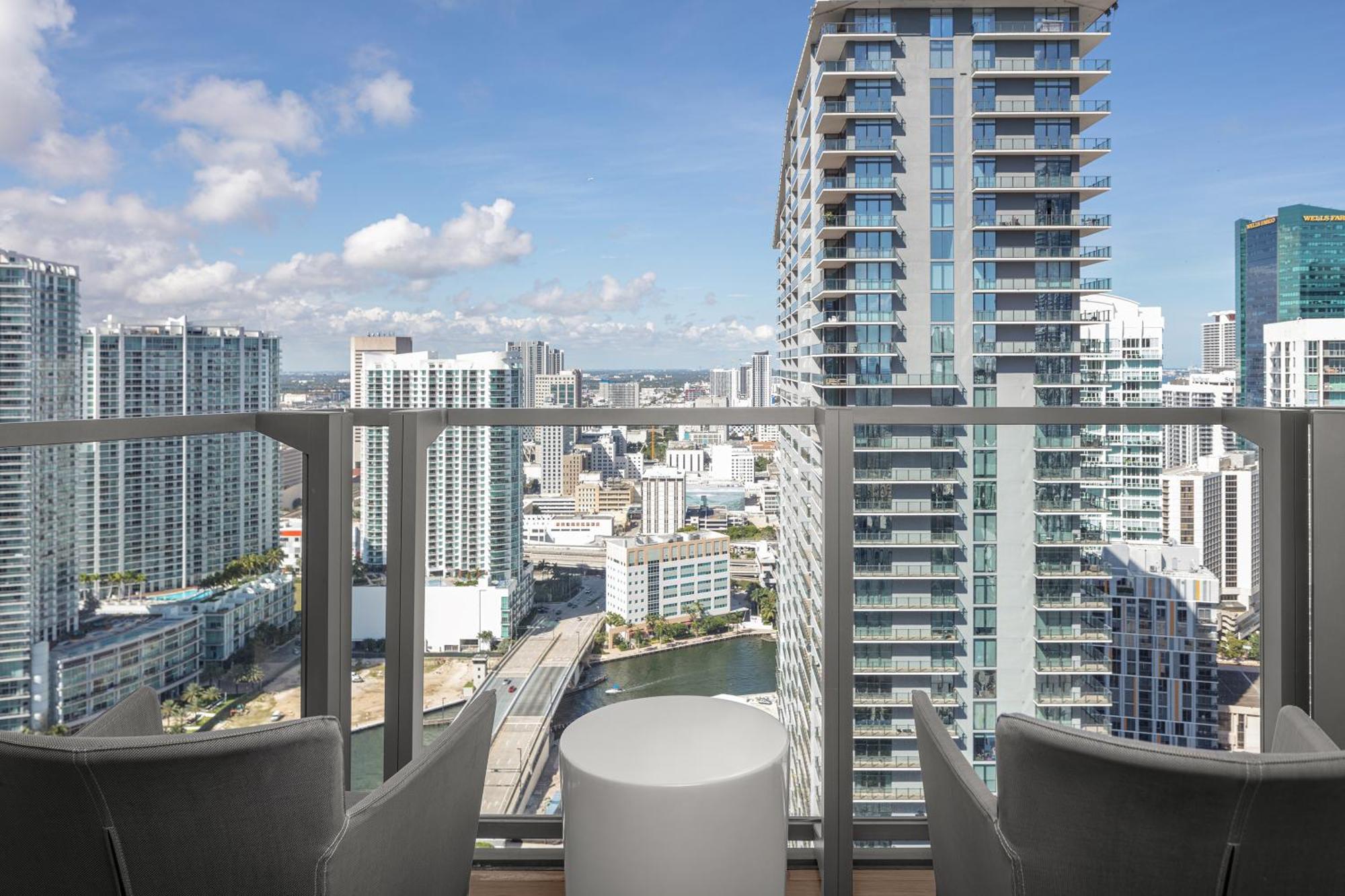 Hotel East Miami Esterno foto