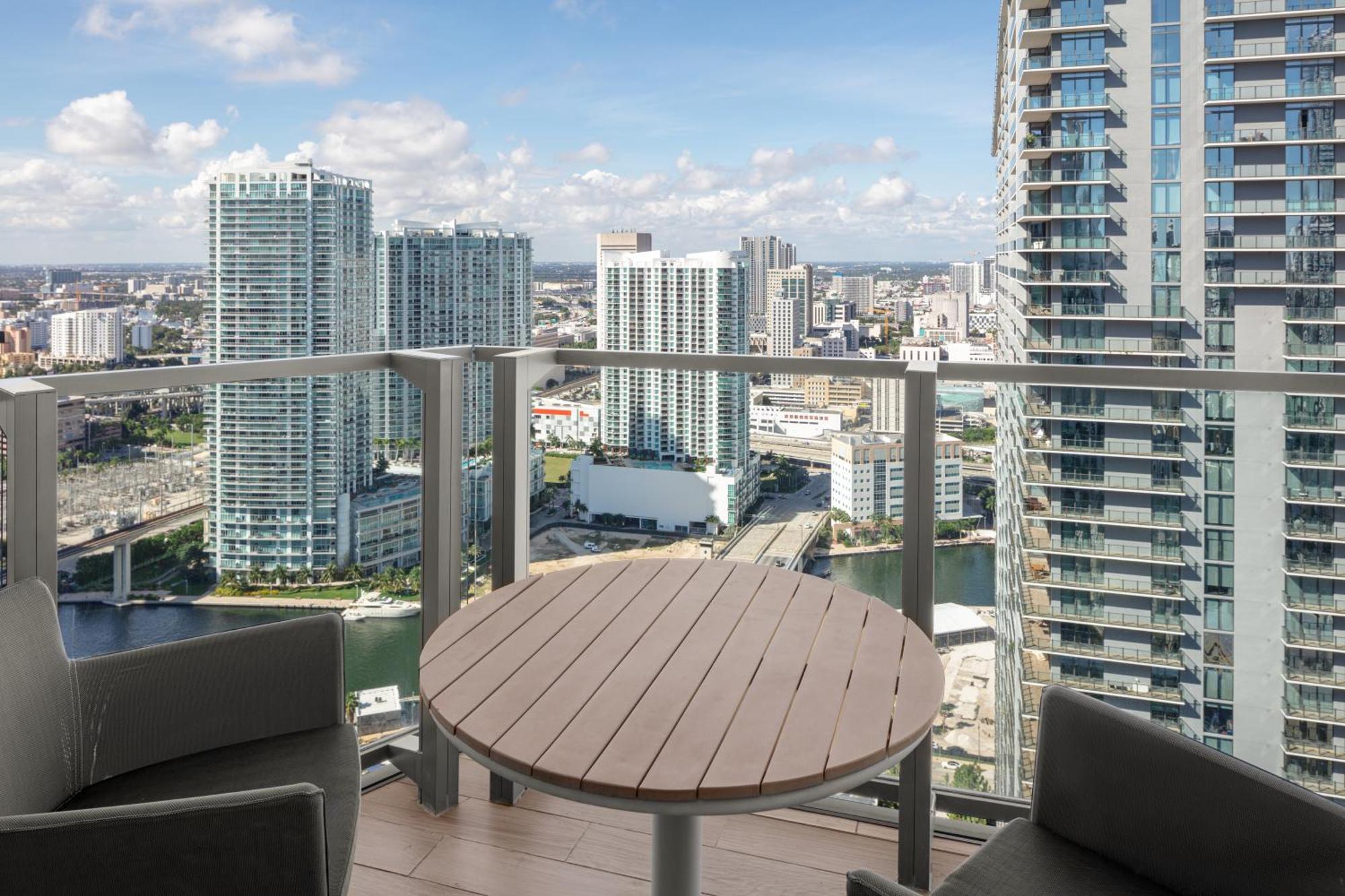 Hotel East Miami Esterno foto